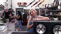 xxx pawn stevie sixx sells her bfs bass amp for cash and her ass too